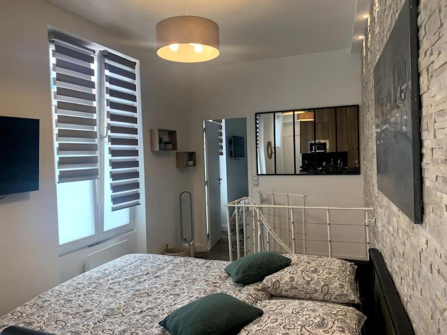 03 Tour Eiffel Appartement Pour 7 Personnes Paris Luaran gambar
